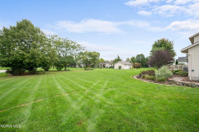 22119 W Bittersweet Lane, Curtice, OH 43412