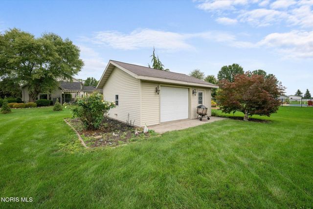 22119 W Bittersweet Lane, Curtice, OH 43412