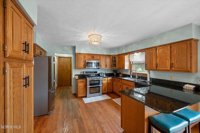 22119 W Bittersweet Lane, Curtice, OH 43412