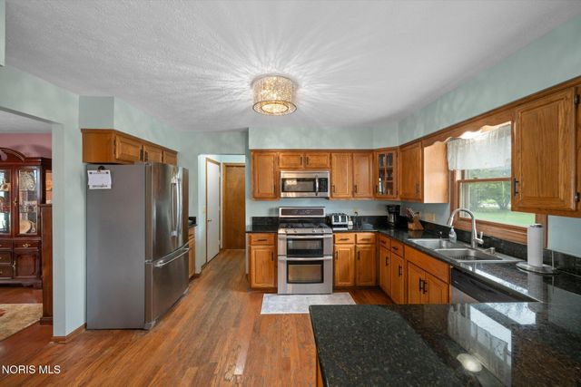 22119 W Bittersweet Lane, Curtice, OH 43412