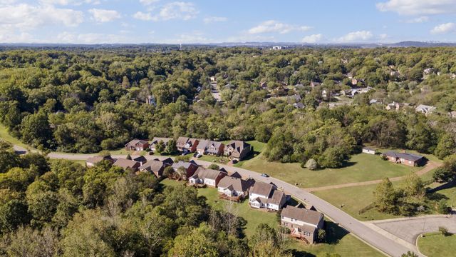 201 Cobblestone Lndg, Mount Juliet, TN 37122