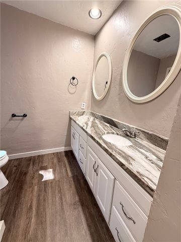 21470 Oak Park Lane, Siloam Springs, AR 72761