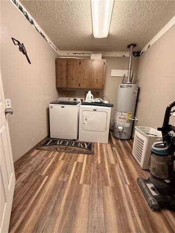 21470 Oak Park Lane, Siloam Springs, AR 72761