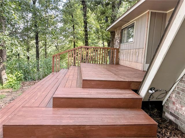 21470 Oak Park Lane, Siloam Springs, AR 72761