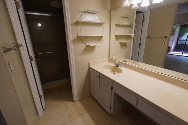 11521 NW 10th St, Hollywood, FL 33026