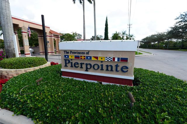 11521 NW 10th St, Hollywood, FL 33026