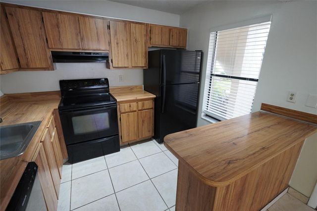 11521 NW 10th St, Hollywood, FL 33026