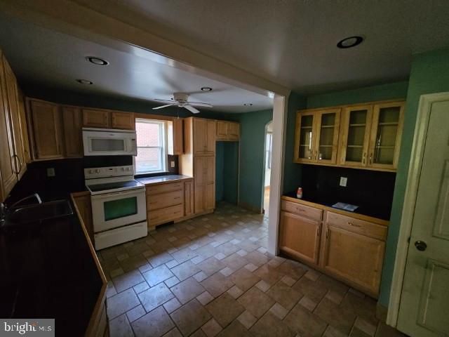 2719 COWPATH RD, Hatfield, PA 19440