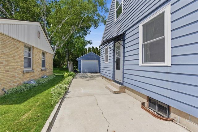 1614 S 22nd STREET, Sheboygan, WI 53081