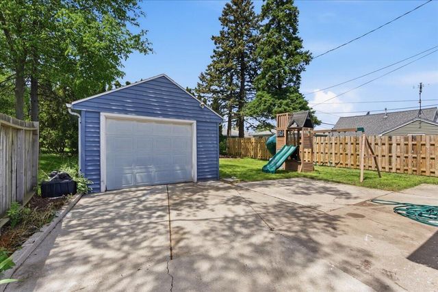 1614 S 22nd STREET, Sheboygan, WI 53081