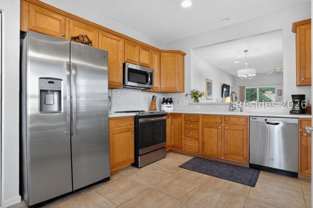 19 Beaufort River Rd, Bluffton, SC 29909