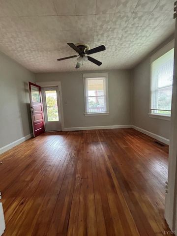 3203 Nelson Street, Lynchburg, VA 24501