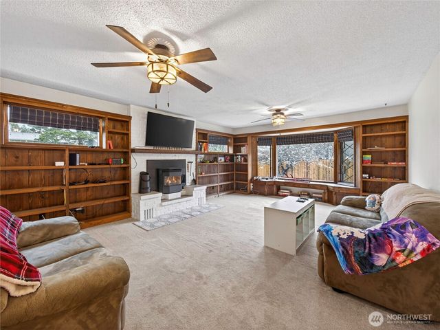 1507 Ocean Beach Boulevard S, Long Beach, WA 98631