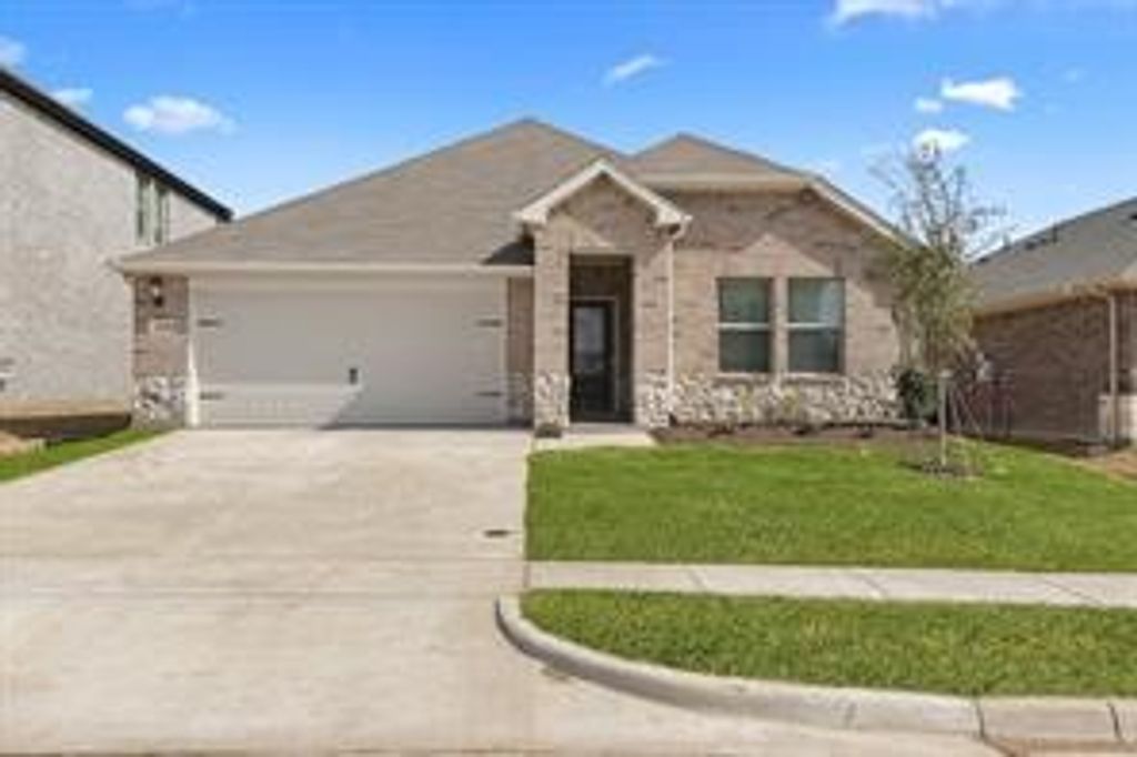 2213 Mustang Way, Seagoville, TX 75159