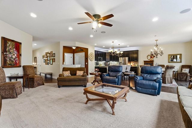 459 White Fawn Run, Delaware, OH 43015