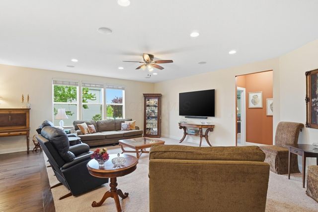459 White Fawn Run, Delaware, OH 43015
