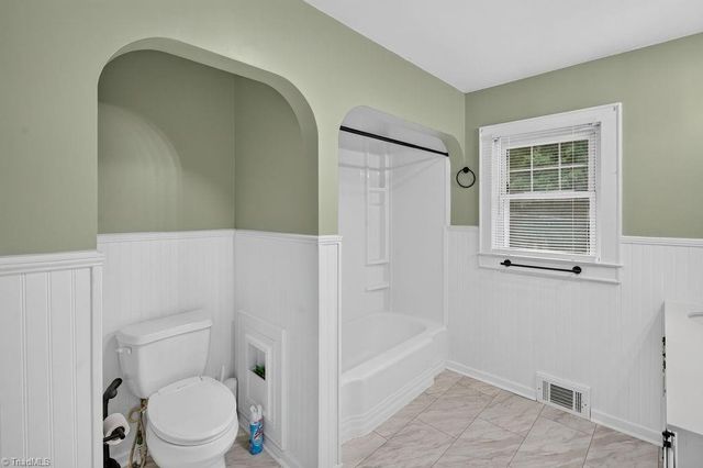142 Shamrock Boulevard, Elkin, NC 28621