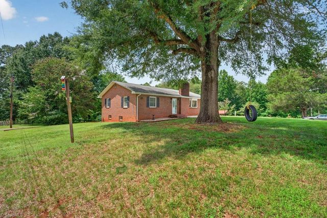 142 Shamrock Boulevard, Elkin, NC 28621