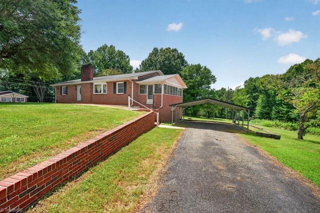 142 Shamrock Boulevard, Elkin, NC 28621