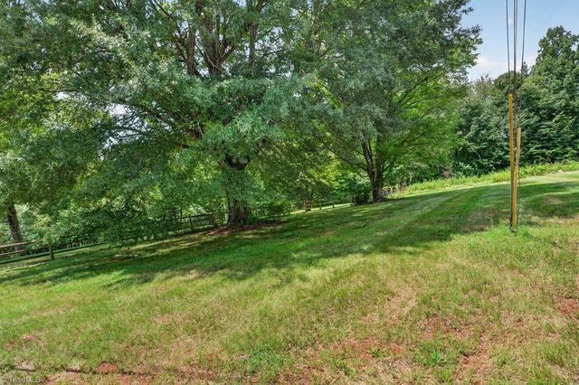 142 Shamrock Boulevard, Elkin, NC 28621