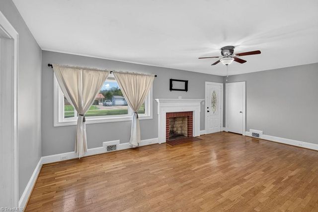 142 Shamrock Boulevard, Elkin, NC 28621