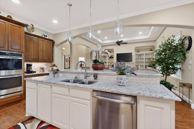 2416 Sweeping Meadows Lane, Cedar Hill, TX 75104