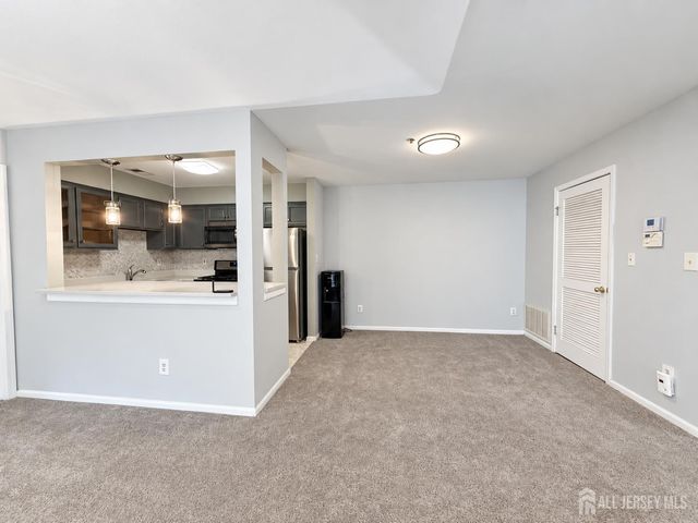 334 Waterford Drive, Edison, NJ 08817