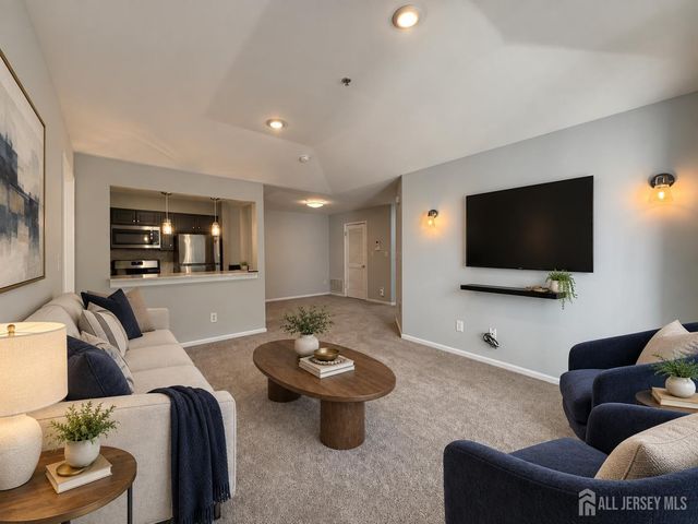 334 Waterford Drive, Edison, NJ 08817