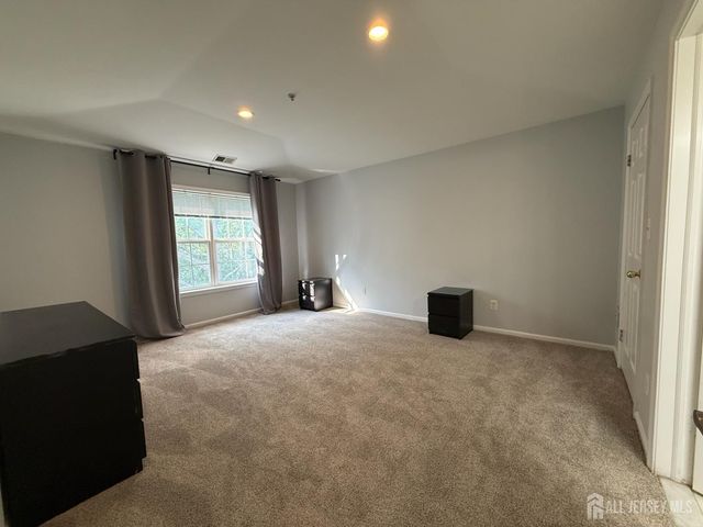 334 Waterford Drive, Edison, NJ 08817