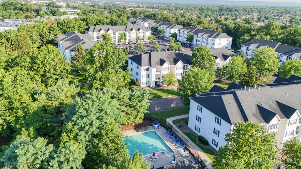 334 Waterford Drive, Edison, NJ 08817