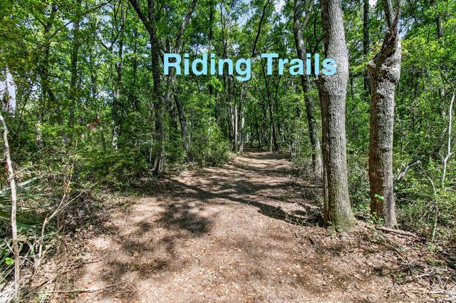 1484 Old Rosebud Trail, Awendaw, SC 29429