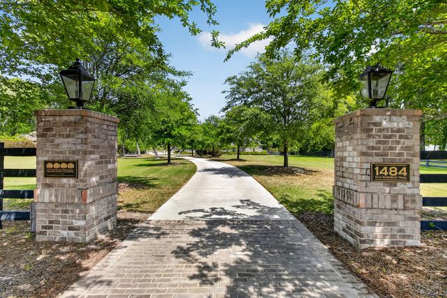 1484 Old Rosebud Trail, Awendaw, SC 29429