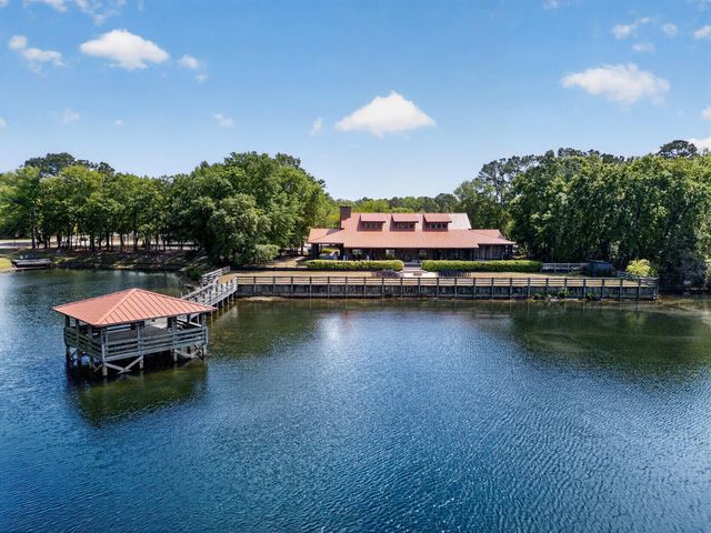 1484 Old Rosebud Trail, Awendaw, SC 29429