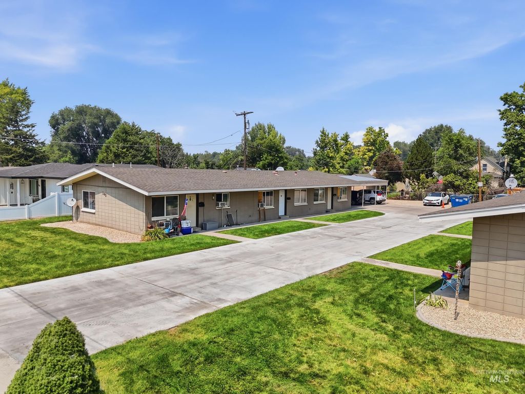 240 High St, Nampa, ID 83651 photo 4