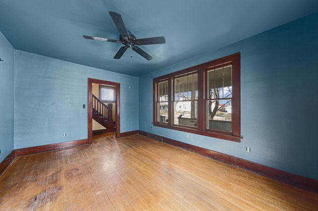711 3rd Street NW, Faribault, MN 55021