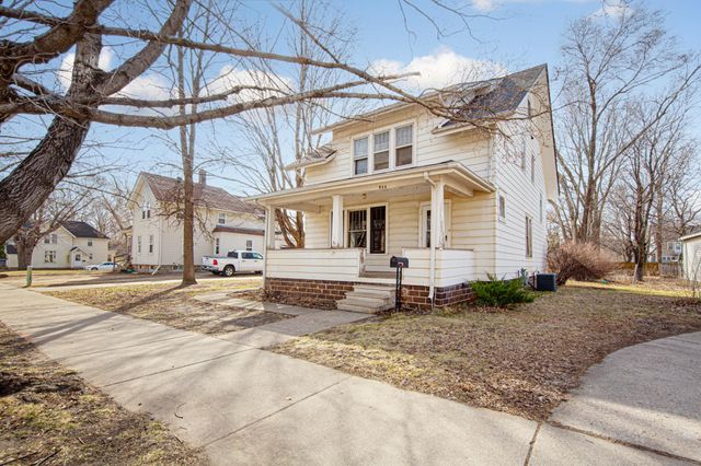 711 3rd Street NW, Faribault, MN 55021