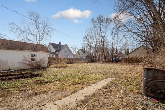 711 3rd Street NW, Faribault, MN 55021