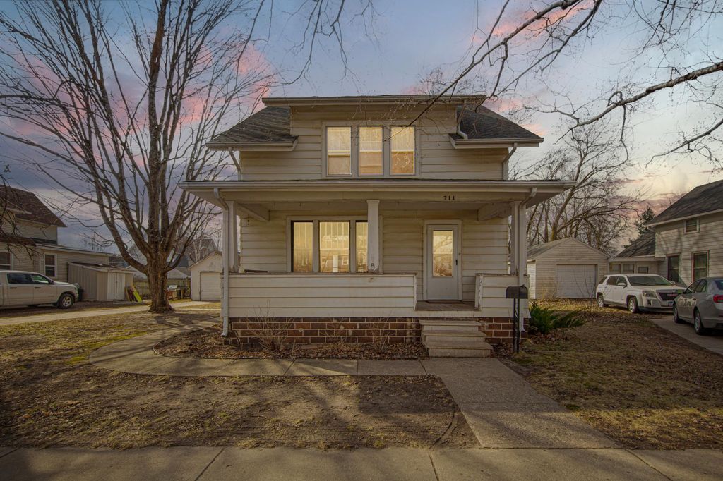 711 3rd Street NW, Faribault, MN 55021