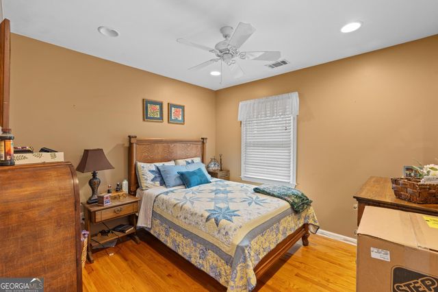 3198 SW E Fairview Road, Mcdonough, GA 30252