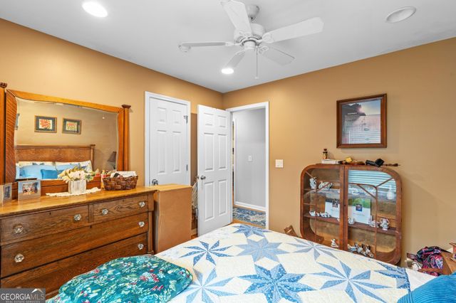 3198 SW E Fairview Road, Mcdonough, GA 30252