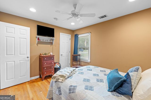 3198 SW E Fairview Road, Mcdonough, GA 30252