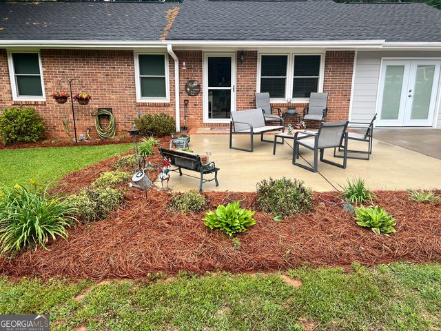 3198 SW E Fairview Road, Mcdonough, GA 30252