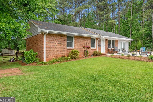 3198 SW E Fairview Road, Mcdonough, GA 30252