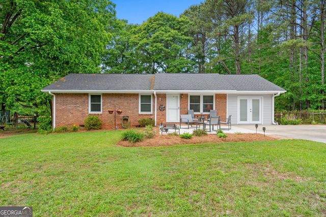 3198 SW E Fairview Road, Mcdonough, GA 30252