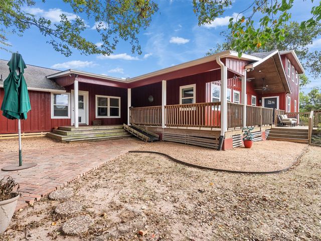 203 Brantley Lane, Magnolia, TX 77354