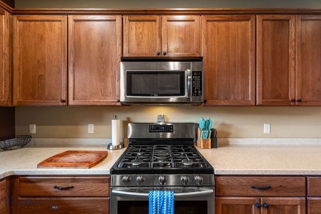 2272 Gallatin Green B, Bozeman, MT 59718