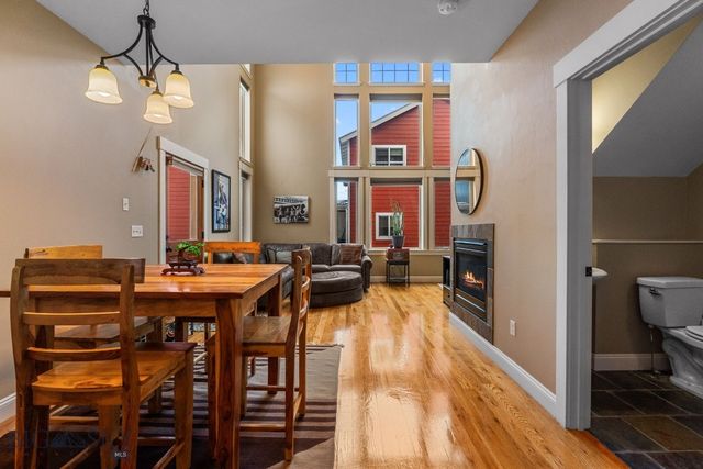 2272 Gallatin Green B, Bozeman, MT 59718