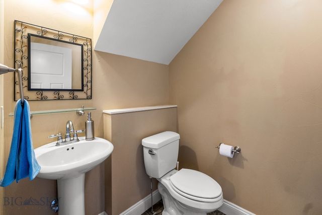 2272 Gallatin Green B, Bozeman, MT 59718