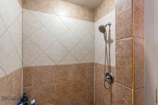 2272 Gallatin Green B, Bozeman, MT 59718