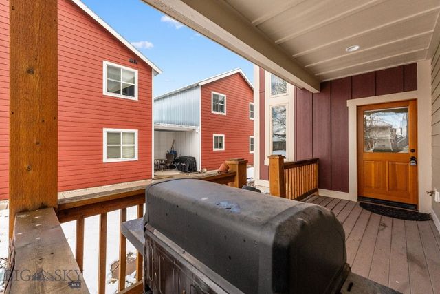 2272 Gallatin Green B, Bozeman, MT 59718